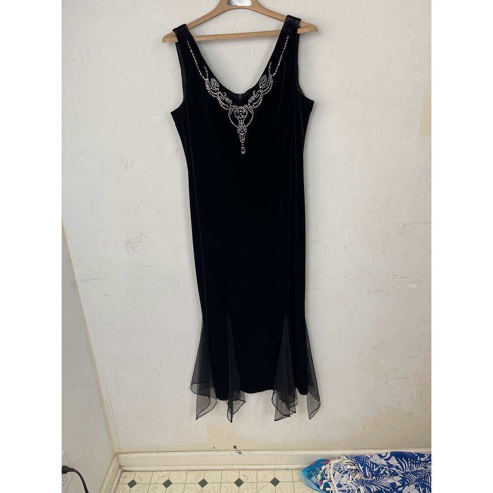 Dressbarn Vintage Black Velvet Rhinestone V-Neck Mesh Hem Gown‎ 12 24547